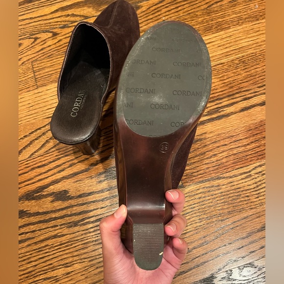 Cordani Suede Clogs Size 39 - Picture 4 of 6